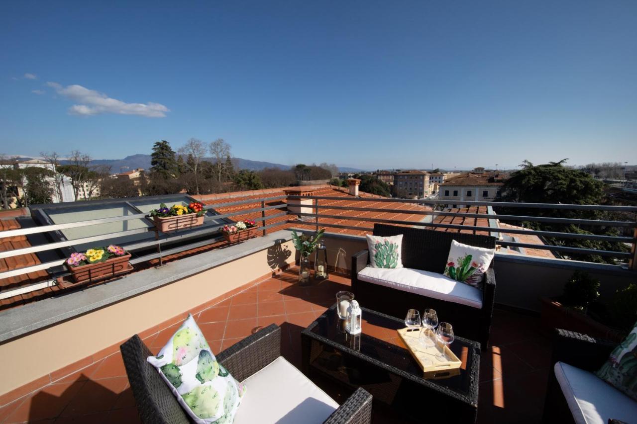 Rooftop Delight With Terrace Лукка Екстер'єр фото