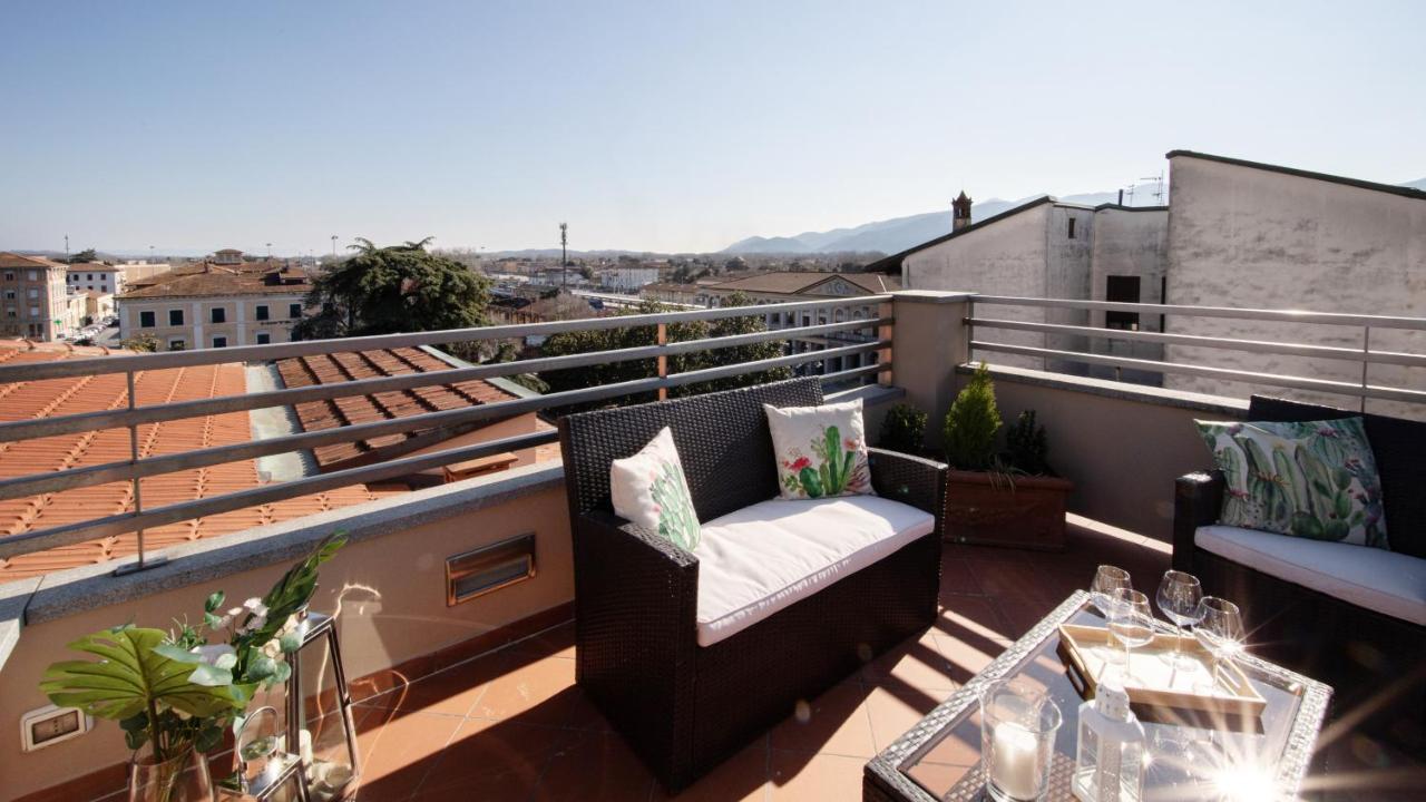 Rooftop Delight With Terrace Лукка Екстер'єр фото