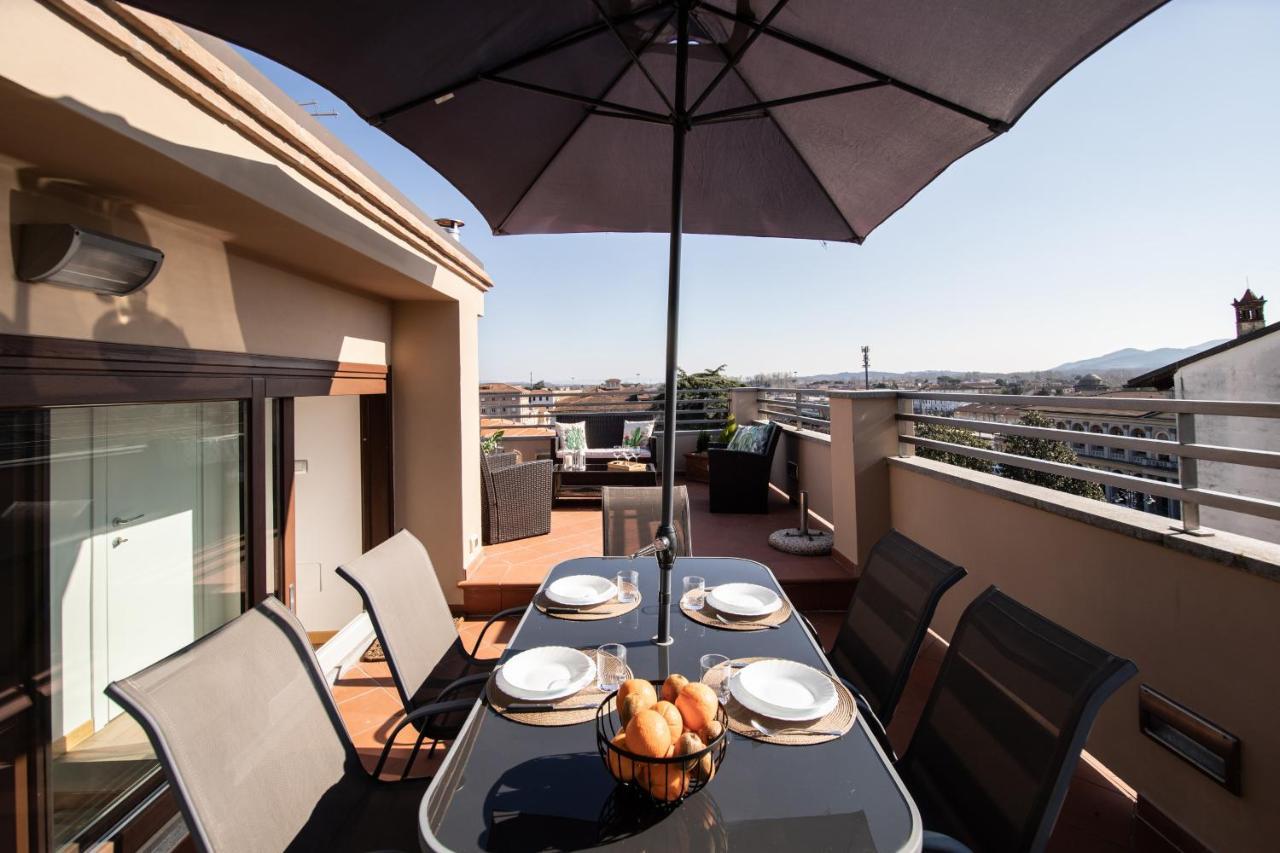 Rooftop Delight With Terrace Лукка Екстер'єр фото